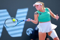 Thể thao - Nóng rực tennis WTA 1000: Sao Mỹ kịch chiến 3 set, "cánh chim lạ" Dolehide gây bất ngờ