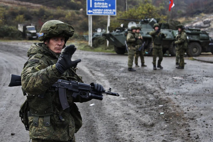 Quân nhân Nga làm nhiệm vụ ở vùng Nagorno-Karabakh vào ngày 13/11/2020.