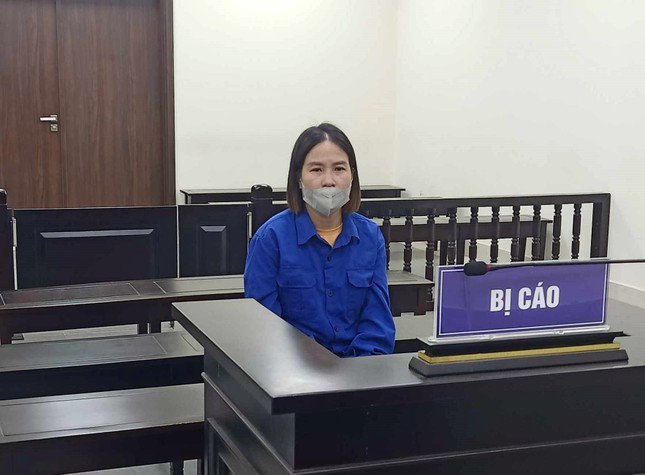 Bị cáo Nguyễn Thị Tuyết tại phiên tòa.