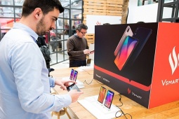 Thời trang Hi-tech - Vsmart và gần 500 thương hiệu smartphone “bay màu” trong 6 năm