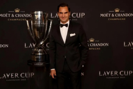 Federer nhắc về chiến công Djokovic, xin lỗi Alcaraz vì điều này