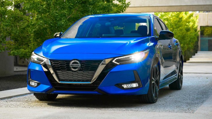 7. Nissan Sentra có 566.000 chiếc được bán ra vào năm 2022. Thuộc dòng xe cỡ nhỏ, ra đời vào năm 1982, Sentra đã được phân phối ở nhiều quốc gia và khu vực trên toàn cầu. Trong những năm 2017-2019, Sentra đạt doanh số bán ra rất ổn định, trung bình mỗi năm có hơn 180.000 chiếc được xuất xưởng. Cho tới nay đã có khoảng 15,9 triệu chiếc Sentra được bán ra trên toàn thế giới.