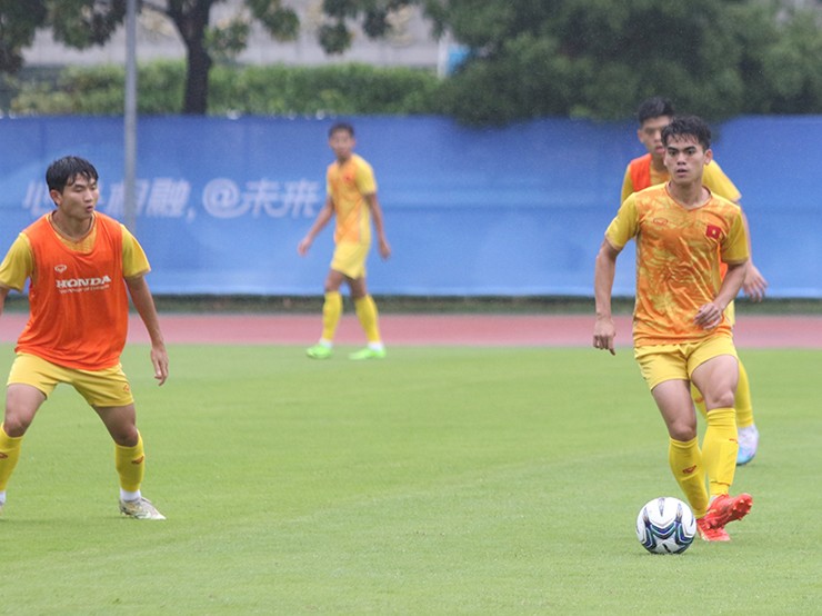Khuất Văn Khang thể hiện quyết tâm cùng U23 Việt Nam giành vé đi tiếp ở ASIAD 19.