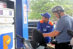 Thị trường - Tiêu dùng - Giá xăng dầu hôm nay 24/9: Lao dốc sau khi đạt đỉnh mới trong 10 tháng