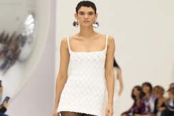 Thời trang - Muốn sang chảnh hãy mặc tone trắng như Missoni