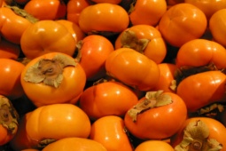 Sức khỏe đời sống - Ăn cùng lúc 5 quả hồng khi đói, người phụ nữ bị tắc ruột cấp cứu