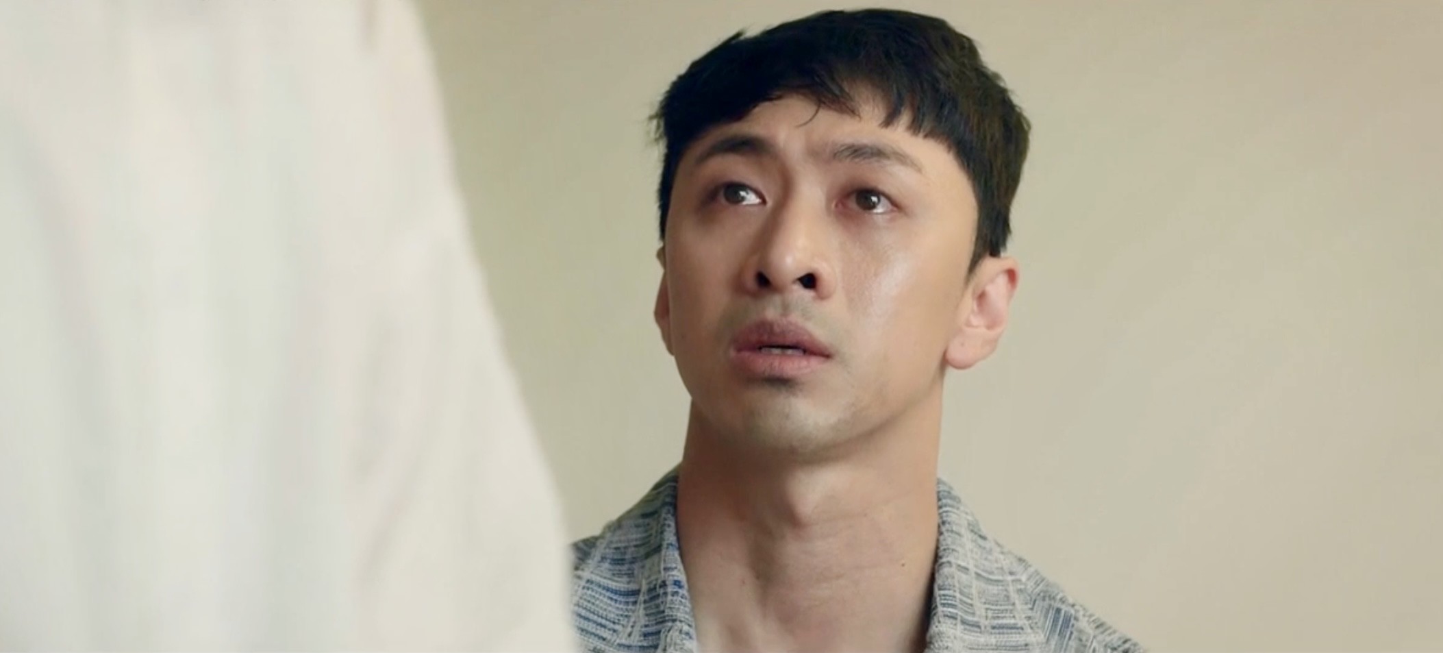 Trương Hoàng đang gây chú ý với vai diễn chàng thiếu gia si tình trong "Biệt dược đen".&nbsp;