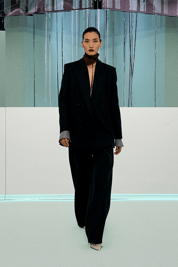 BOSS lăng xê thời trang "trí tuệ nhân tạo" - 7