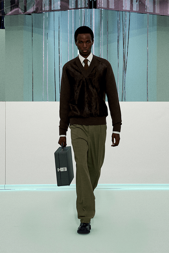 BOSS lăng xê thời trang "trí tuệ nhân tạo" - 3