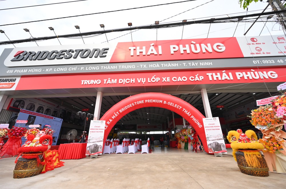 Trung Tâm Dịch vụ Lốp xe Cao Cấp Premium B-Select Thái Phùng khai trương tại số 416 Phạm Hùng, Phường Long Thành Trung, TX. Hoà Thành, Tỉnh Tây Ninh.