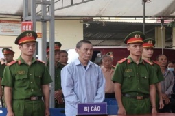 Pháp luật - Dùng dao đâm CSGT trọng thương, lái xe máy lĩnh án