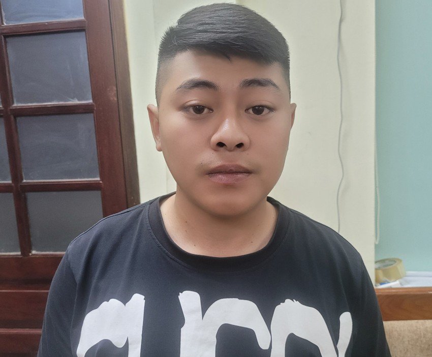 Hoàng Minh Đức tại cơ quan công an. Ảnh: CAQN