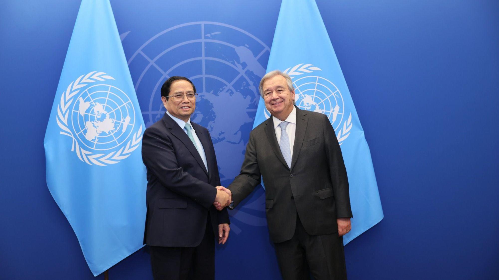 Thủ tướng gặp Tổng Thư ký LHQ Antonio Guterres. Ảnh: VGP