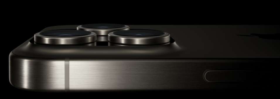 Thiết kế khung viền và lớp vỏ bằng Titan: Tạo nên sự sang trọng và nhẹ hơn cho iPhone 15 Pro & 15 Promax