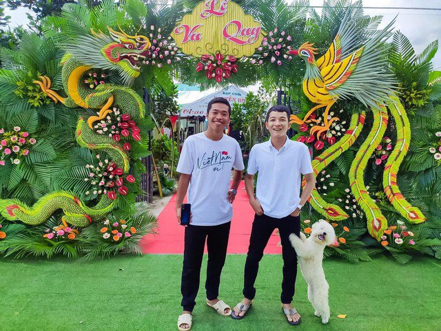 Đây cũng là địa điểm chụp ảnh ưa thích của gia đình, khách mời cùng bạn bè cô dâu, chú rể.