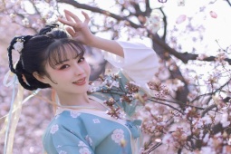 Làm đẹp - Choáng với body cơ bắp của nữ bác sĩ nổi tiếng Trung Quốc