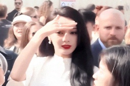 Làm đẹp - Địch Lệ Nhiệt Ba khiến trăm nghìn người "điên đảo" vì nhan sắc tiên sa