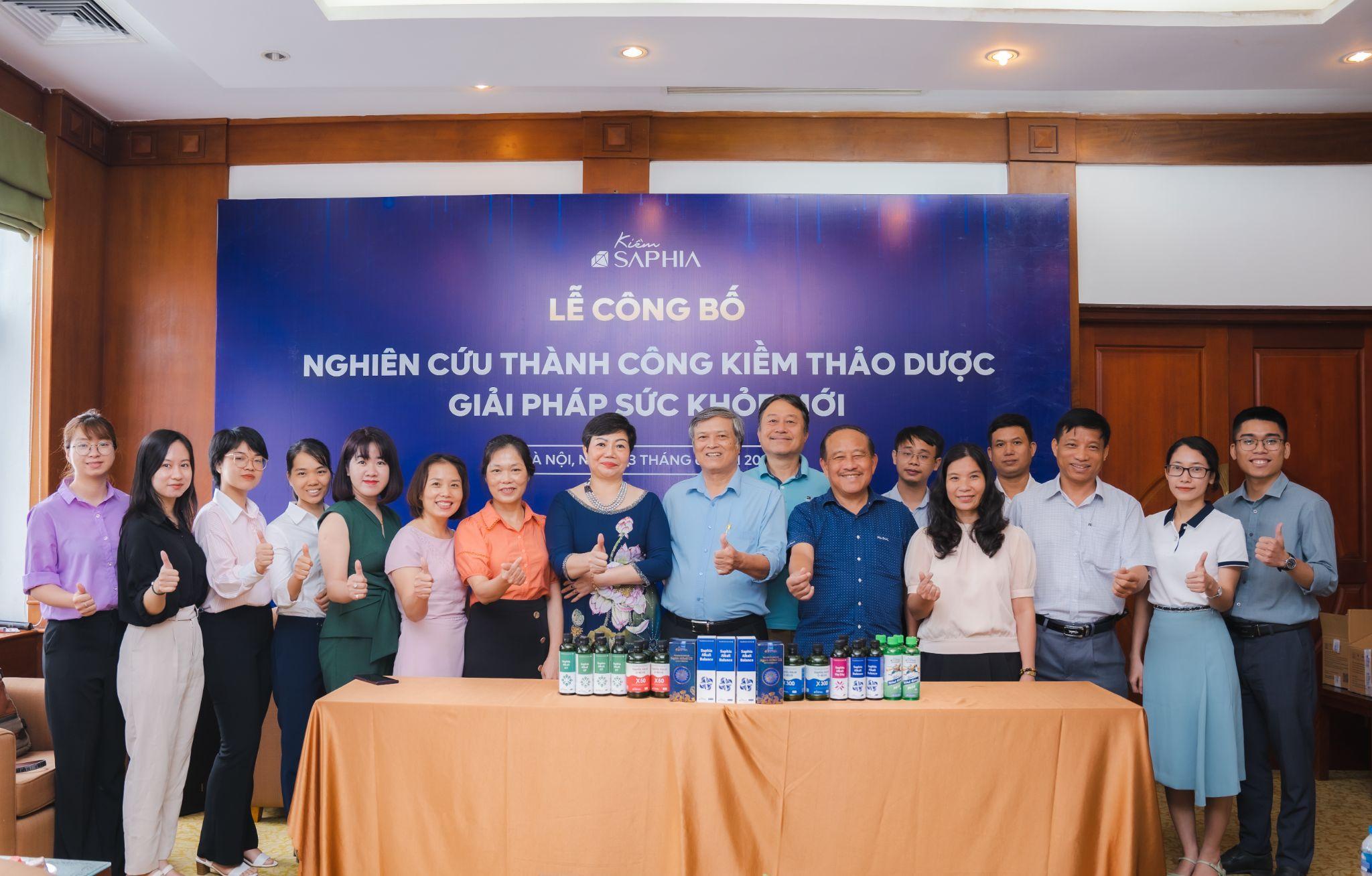 Lễ công bố nghiên cứu thành công kiềm thảo dược