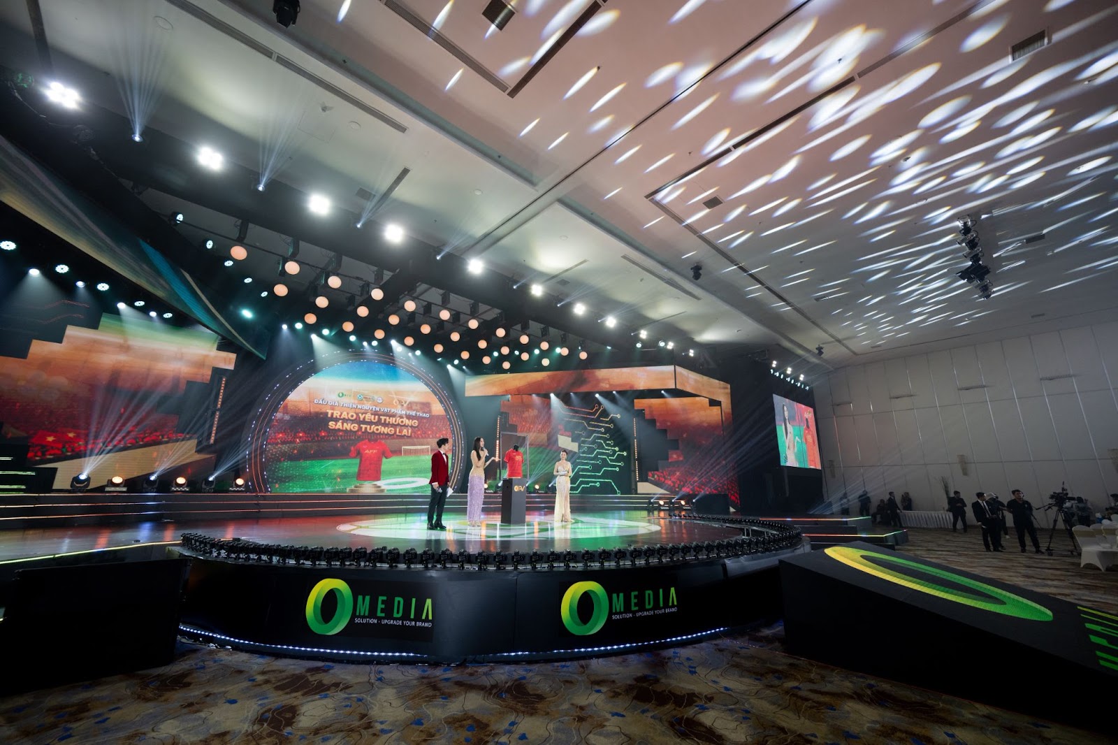 Phiên đấu giá vật phẩm thể thao&nbsp; “Trao Yêu Thương - Sáng Tương Lai"