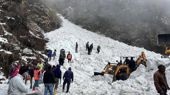 Lở tuyết tại Ấn Độ khiến 7 du khách thiệt mạng.