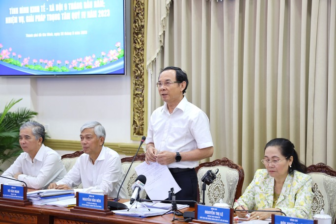 Bí thư Thành ủy TP HCM Nguyễn Văn Nên phát biểu chỉ đạo tại phiên họp (ẢNH: TTBC TP HCM).