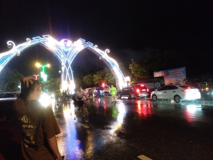 Phía ngoài chợ Ba Đồn