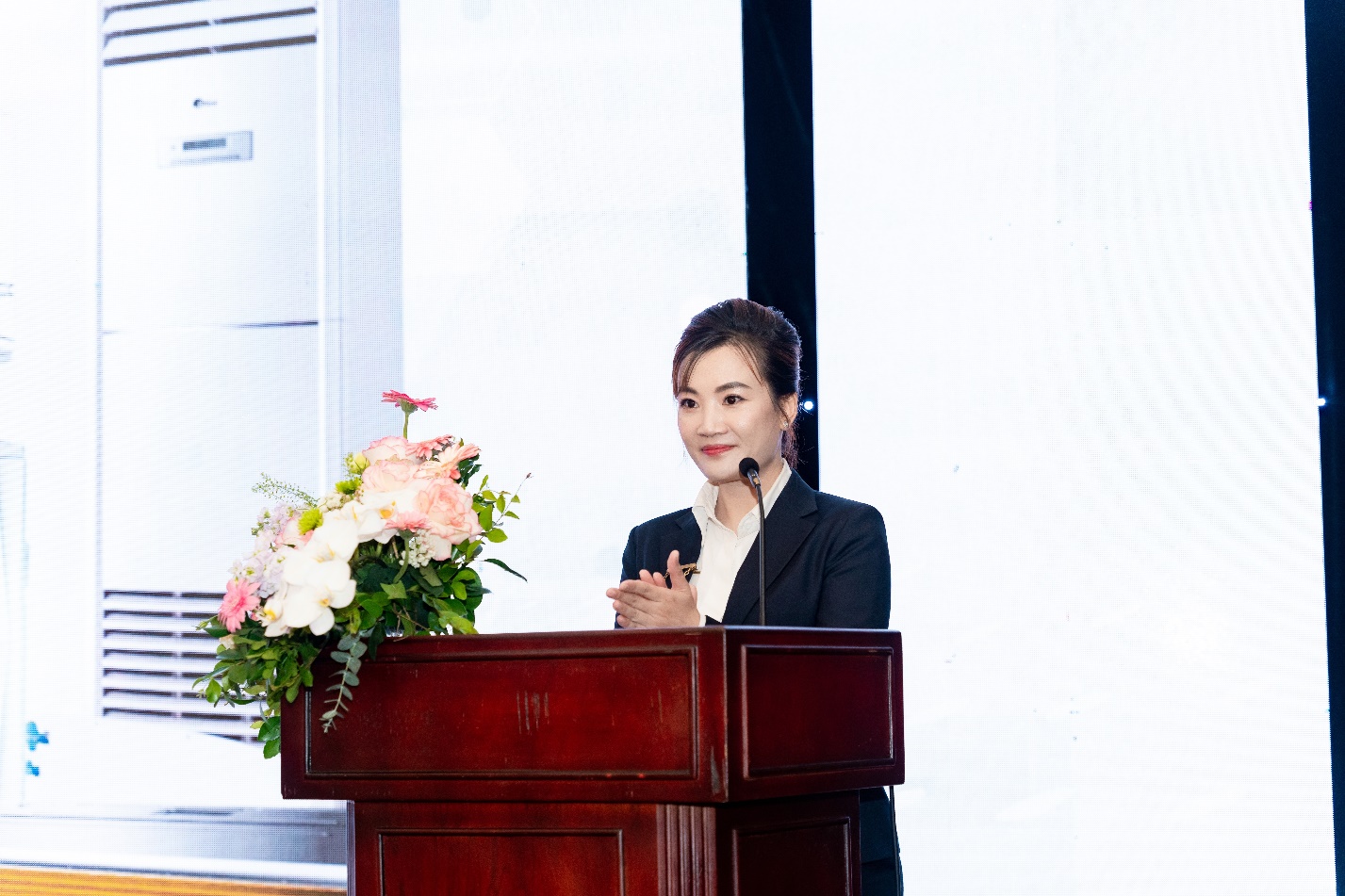 Bà Đỗ Thị Thu Huyền - Giám đốc kinh doanh ngành hàng MDV