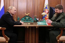 Ông Putin gặp thủ lĩnh lực lượng Chechnya, chuyển lời tới binh sĩ