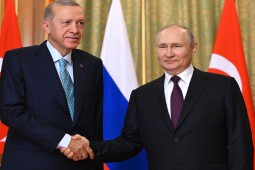Ông Putin nói với ông Erdogan về cuộc phản công của Ukraine