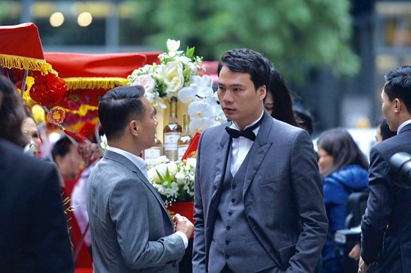 Chồng Á hậu Thanh Tú trong đám hỏi năm 2018.