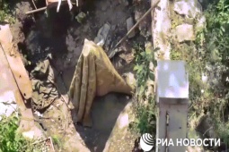 Thế giới - Tận thấy pháo binh Nga phá hủy súng cối được ngụy trang kĩ càng của Ukraine