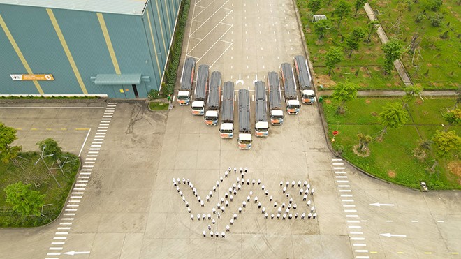 Tập thể VAS Group “Vững vàng Tâm thép”, luôn song hành mang tới lợi ích hài hòa với khách hàng, đối tác và cộng đồng
