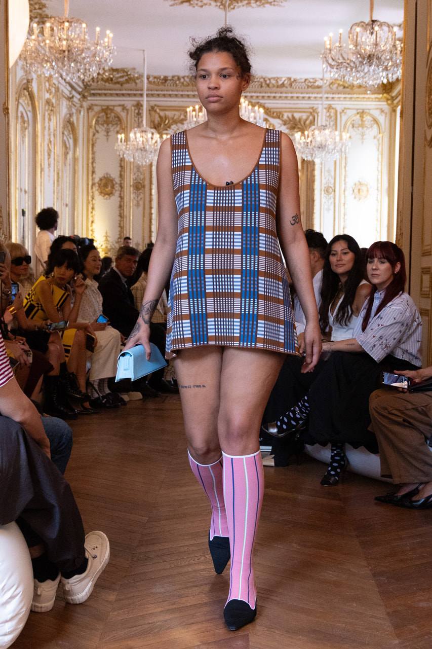 Marni Xuân Hè 2024 sắc sảo và đầy màu sắc quyến rũ - 2