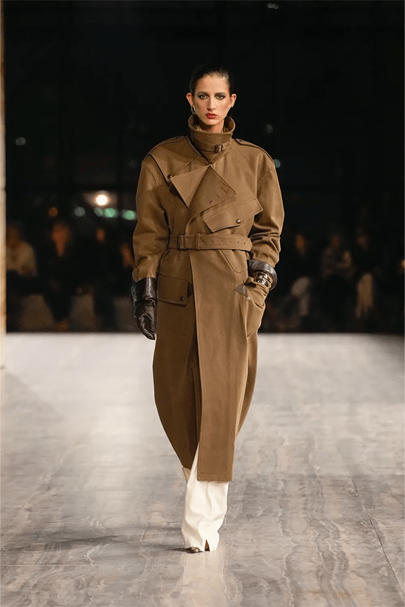 Phong cách nữ phi công Paris trung tính và thanh lịch của Saint Laurent - 9