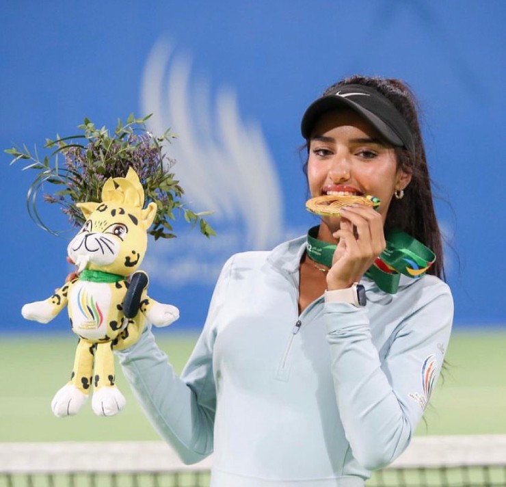 Hot-girl 18 tuổi là &#34;học trò&#34; Nadal, gây sốt ở sự kiện tennis ASIAD - 2