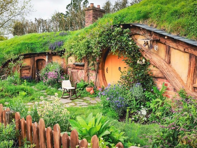 Du lịch - Lạc vào thế giới cổ tích đầy màu sắc thần thoại ở làng Hobbit