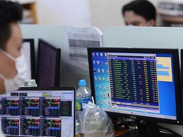 Kinh doanh - Sau tuần lao dốc thê thảm, chứng khoán có kỳ vọng bật lên?