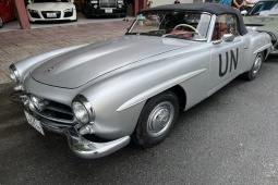 Tin tức ô tô - Cận cảnh "hàng hiếm" Mercedes-Benz 190 SL, cả Việt Nam chỉ có khoảng 3 chiếc