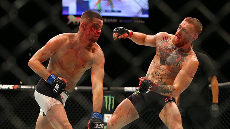 McGregor (phải) và Diaz từng đối đầu nhau