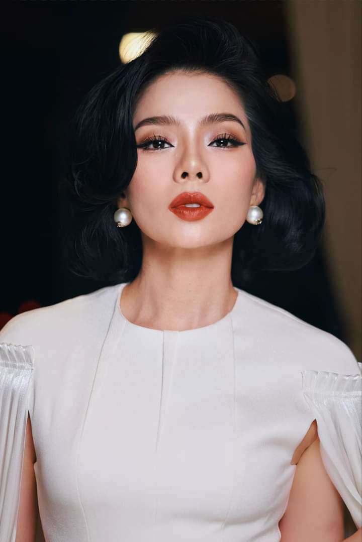 Diva Hồng Nhung và ca sĩ Lệ Quyên thi Chị đẹp đạp gió rẽ sóng 2023.