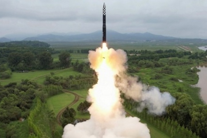 Hàn Quốc: Triều Tiên tiếp tục bắn tên lửa ra phía Đông