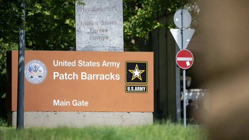 Lối vào một căn cứ quân sự Mỹ ở châu Âu. Ảnh: GETTY IMAGES