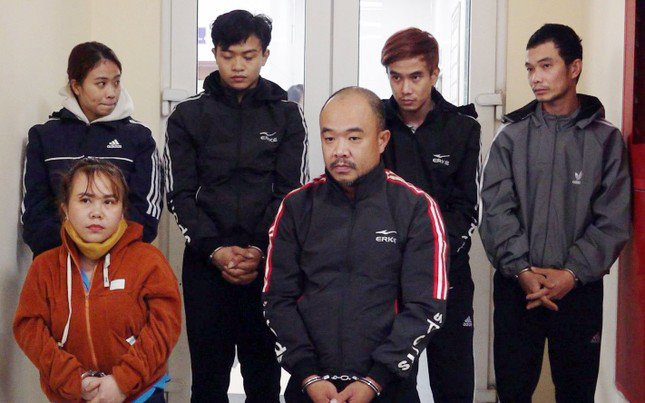 Đối tượng Hoàng (giữa) cùng các đối tượng liên quan.