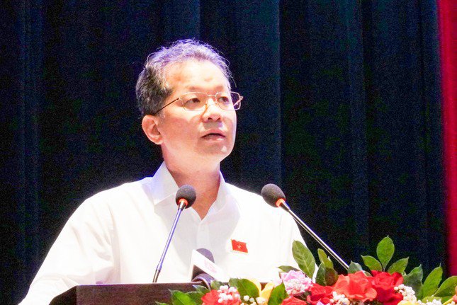 Ông Nguyễn Văn Quảng, Bí thư Thành ủy Đà Nẵng phát biểu tại buổi tiếp xúc cử tri. Ảnh: Nguyễn Thành