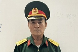 Pháp luật - Giả 'trưởng phòng tình báo' lừa tiền nhiều người