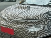 Tin tức ô tô - Xe điện Việt ngụy trang chạy thử trên đường phố Ấn Độ