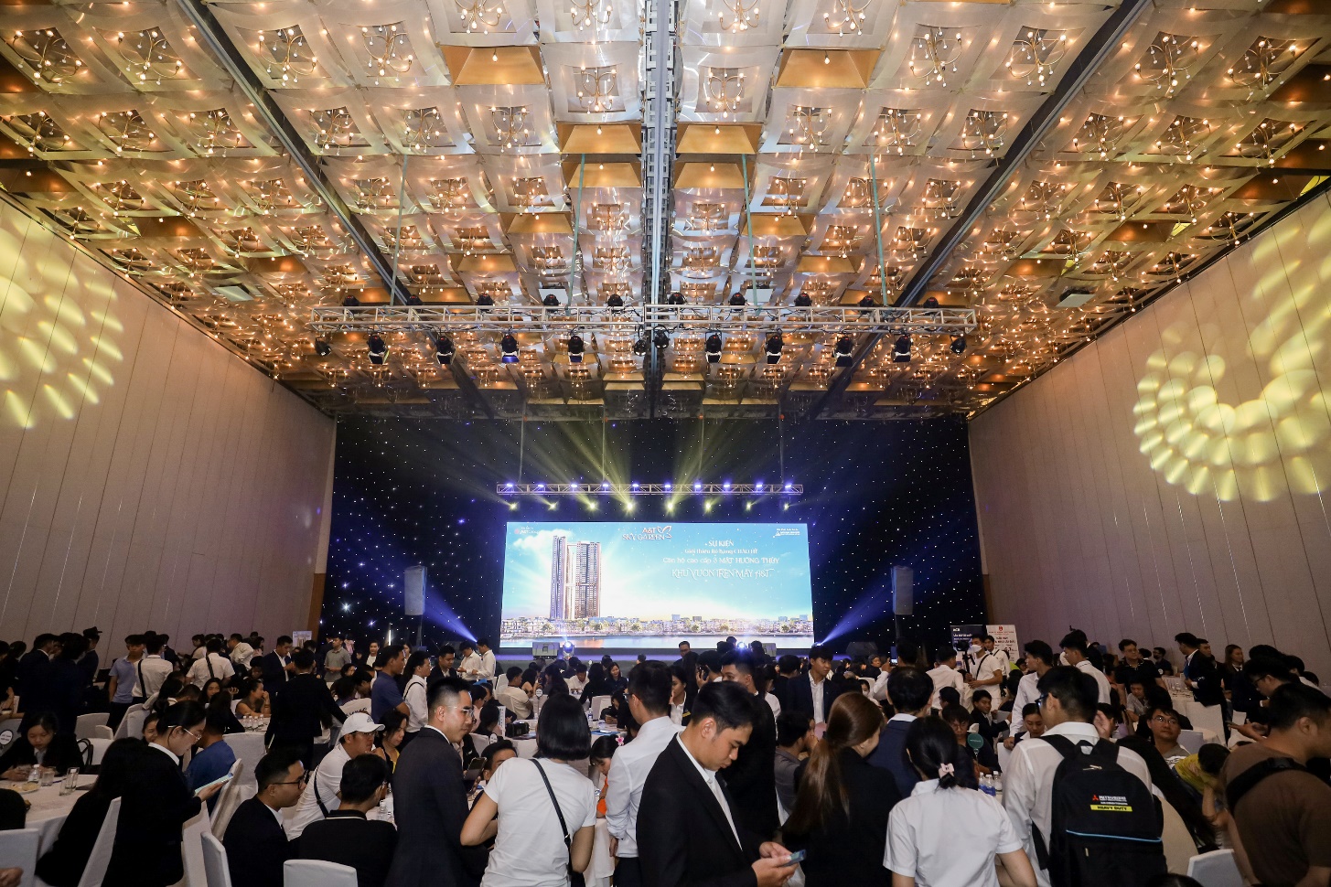 Một sự kiện dành cho khách hàng gần đây của khu căn hộ cao cấp A&amp;T Sky Garden – một trong những dự án do DXMD Vietnam làm nhà phát triển trong năm 2024.