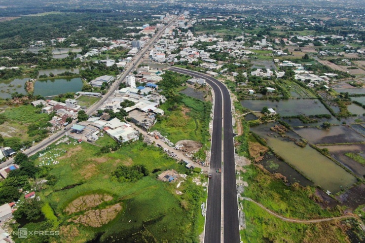 Quốc lộ 50 mở rộng 6 làn xe: Hàng trăm ngôi nhà giải tỏa, xóa bỏ điểm đen ùn tắc