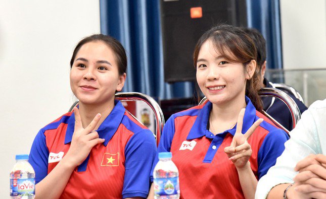 VĐV bắn súng Trịnh Thu Vinh và Lê Thị Mộng Tuyền đã giành vé dự Olympic