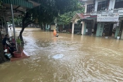 Mưa lớn, lũ quét tàn phá Hà Giang, nhiều tuyến đường ngập sâu